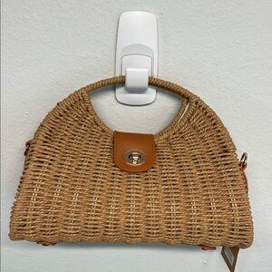 🔥LAST ONE🔥 ~ Tommy Bahama Woven Bag w/Removable Crossbody Strap